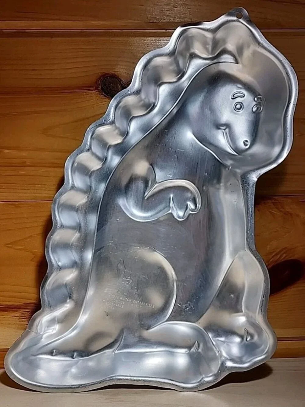 1988 Wilton Vintage Dinasour Cake Pan